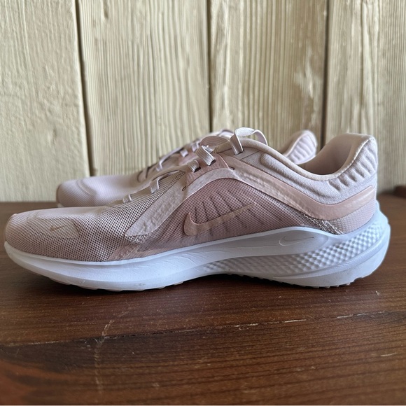Nike Quest 5 Women's Running Shoes Barely Rose Pink White Size 7.5 - Picture 3 of 11